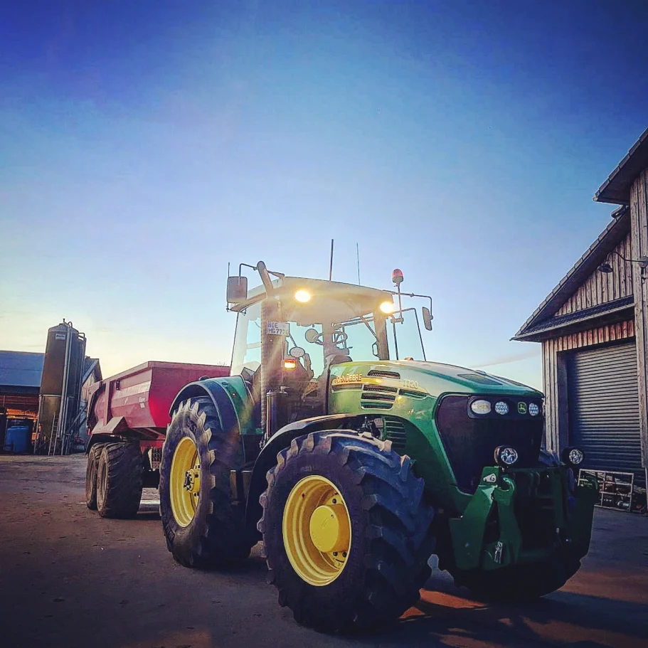 John Deere 7720 mit Krampe HP 20 John Deere 7720